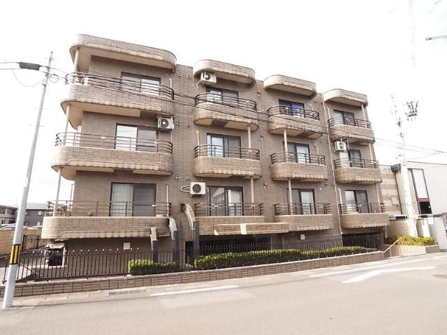 ロワイヤルユウ弘前富田 外観