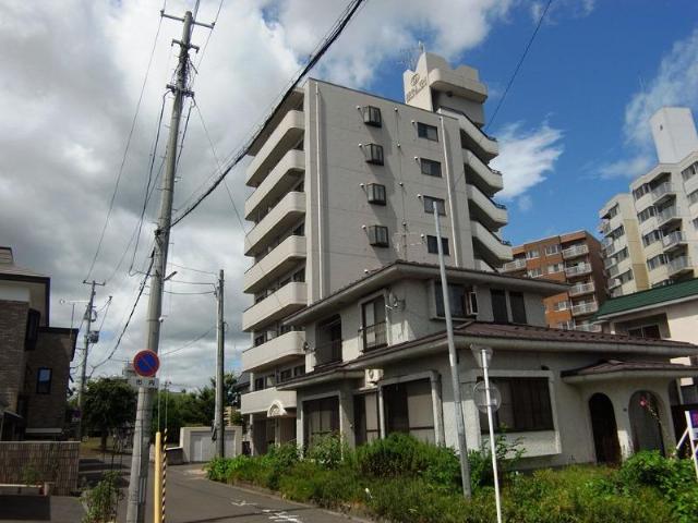 ロワイヤルユウ弘前大町Ⅱ 外観