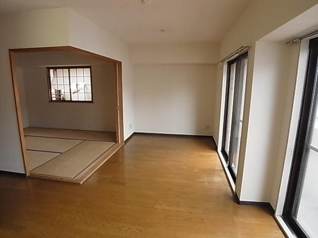 ダイアパレス弘前公園305号 内観
